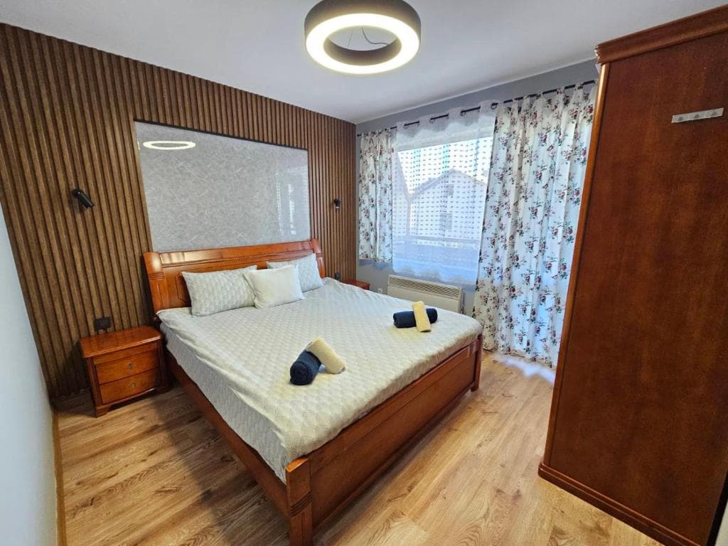Ski-view apartment near Gondola