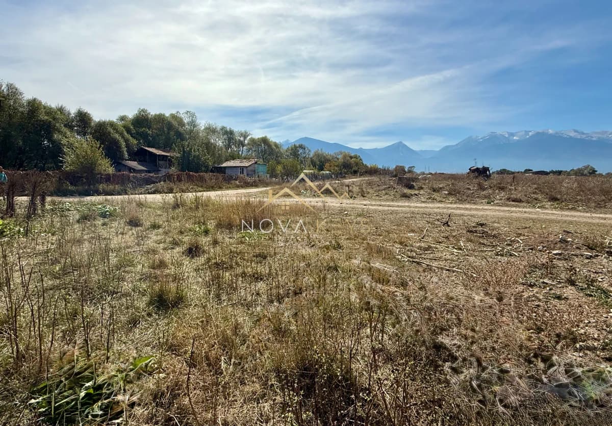 Regulated plot in the industrial zone of the village of Banya 3